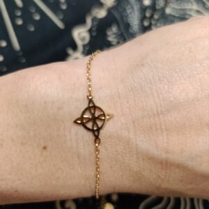 Pulsera nudo de bruja acero dorado