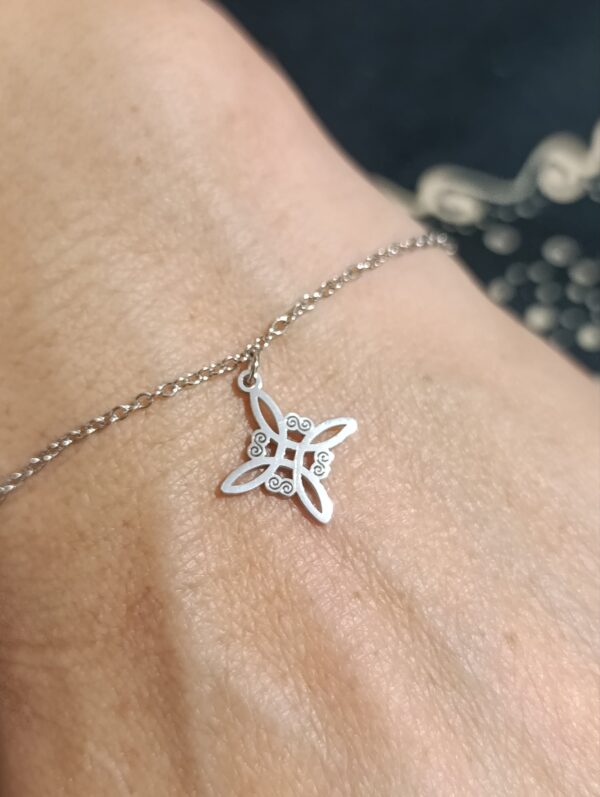 Pulsera nudo de bruja acero plateado